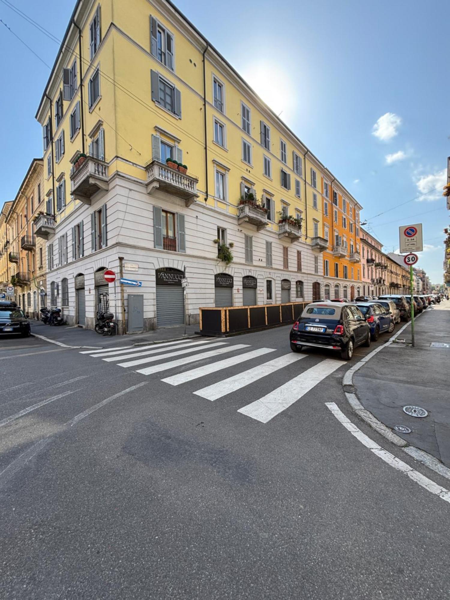 La Vecchia Milano-Les Nubles Vannucci - Il Ballatoio E Il Cortile Eksteriør bilde